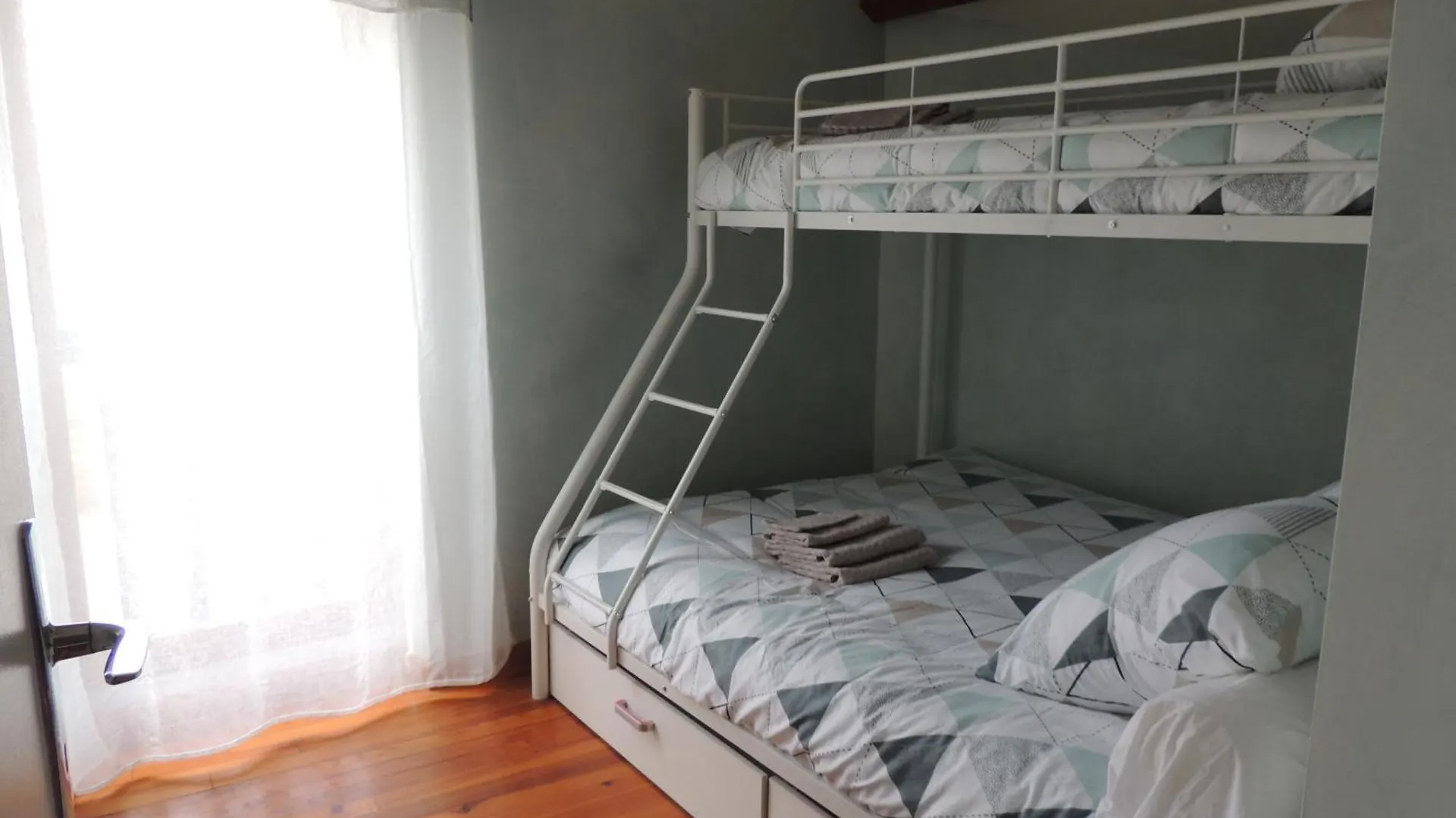 Holiday home Mas De Rossignol Villa Vailhourles France